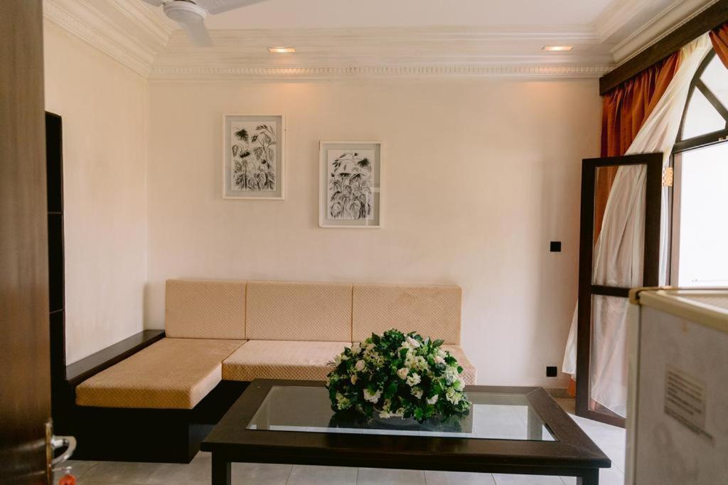 Romantic Garden Hotel Negombo Exterior foto